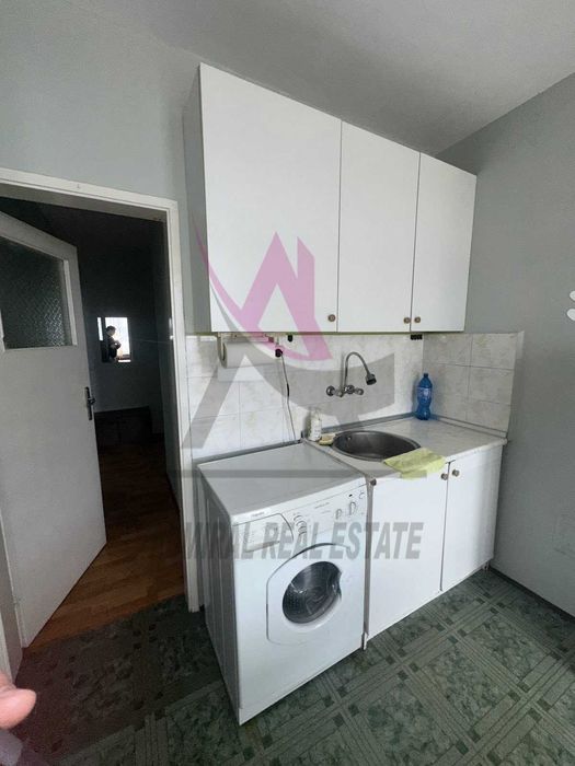 Дава се под наем Тристаен апартамент в Варна, Център - 74 кв.м за 450 € - Снимка #2
