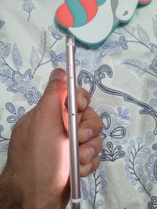 IPhone 7 rose..  .