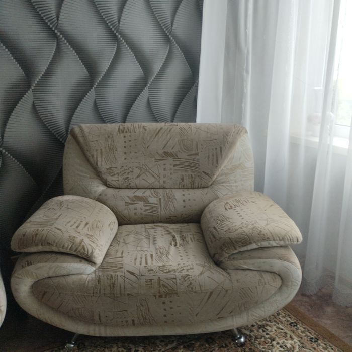 Продам диван и кресло