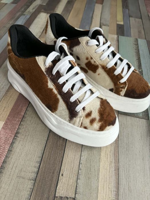 Чисто нови кецове 40 номер