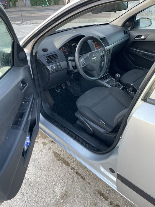 Opel Astra H 1.7 Cdti