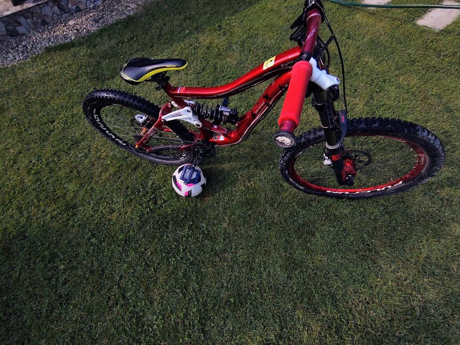 Bicicleta spezialized dh