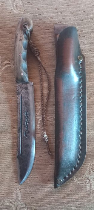 Здрав,кован нож,28 см.