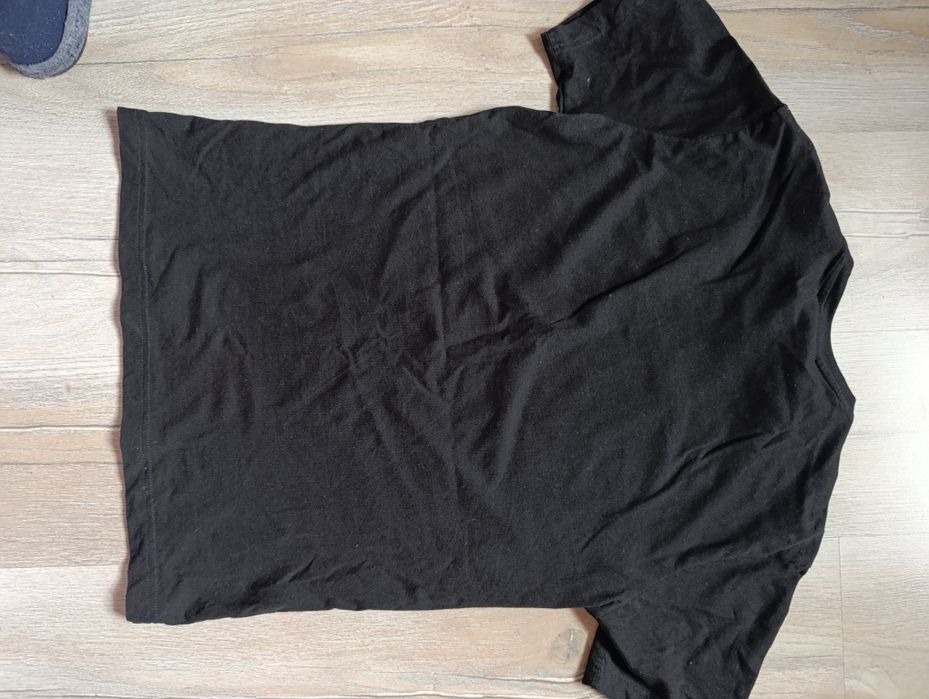 Vând tricou Lacoste