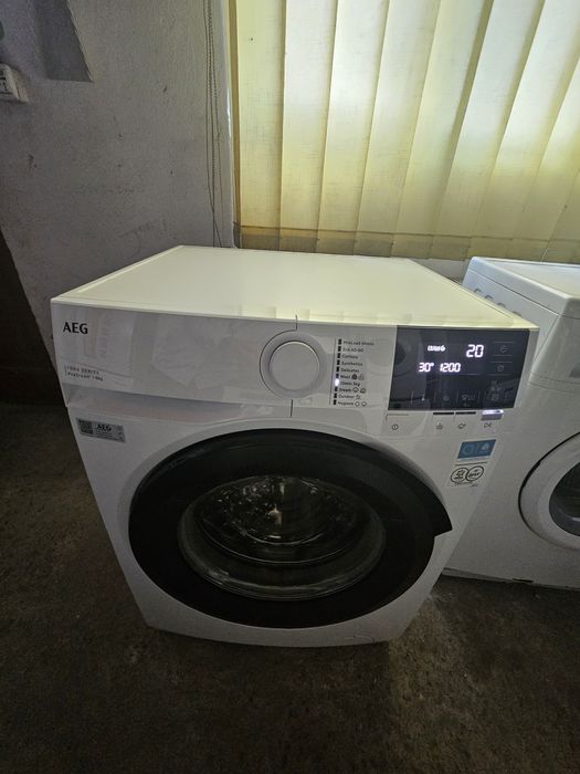 Mașina de spălat AEG  seria 7000, 8 kg in perfecta stare