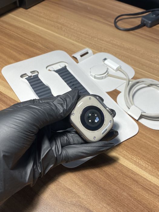 Apple Watch Ultra / 49 mm / Black