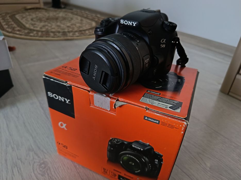 Зеркальный фотоаппарат