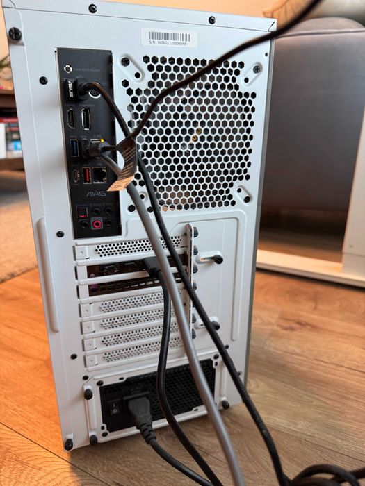 Геймърски компютър Ryzen 5 3600 / GTX 1660 SUPER / 16GB RAM / 500GB NVMe + 2TB HDD