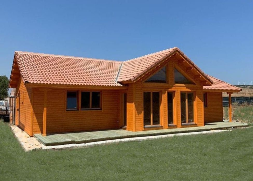 Cabane stil A Frame si case din structura de lemn