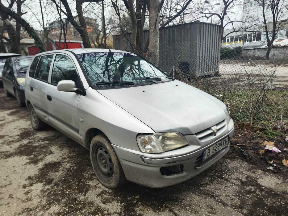 Мицубиши Спейс Стар