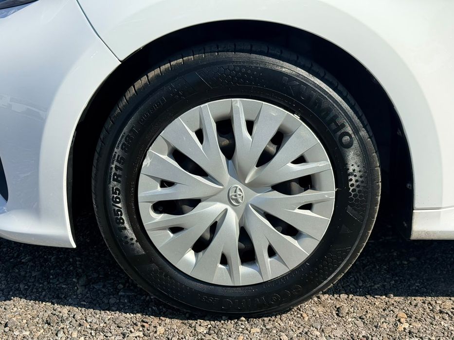Toyota Yaris Unic proprietar - Km 100% reali - TVA deductibil