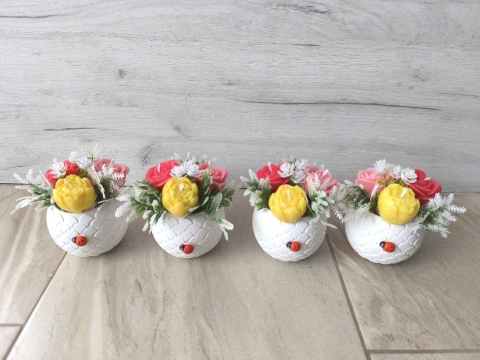 Керамична кашпа със ароматен букет