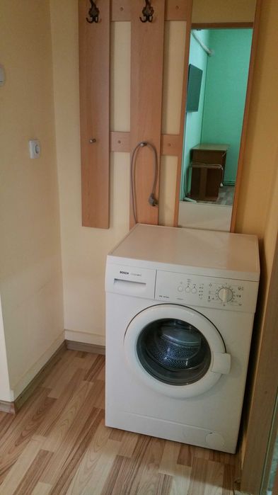 Apartament de inchiriat 3 camere semidecomandat Strada Horea