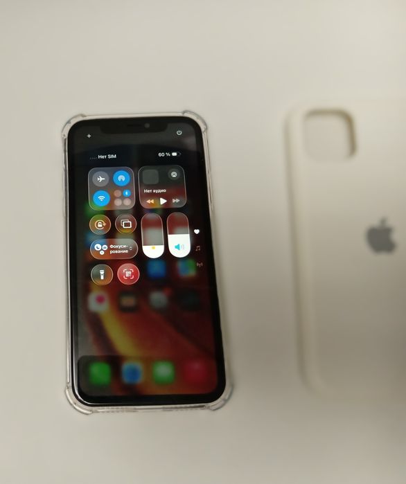 iPhone 11,          .