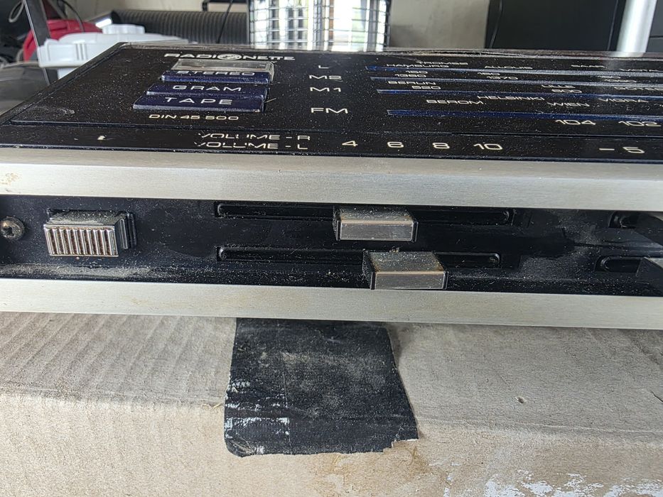 Vand radiocasetofon vechi Radionette