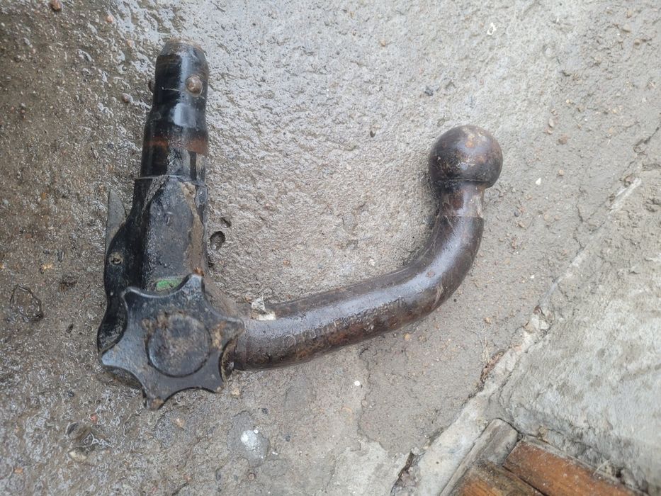 Фаркоп тягово-сцепное  БМВ е34 устройство