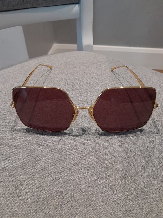 Ochelari de soare dama originali FENDI Noi fara eticheta cu cerificat de autenticitate.