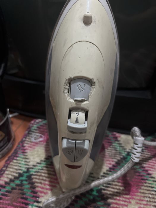 Продается утюг хорошего качества