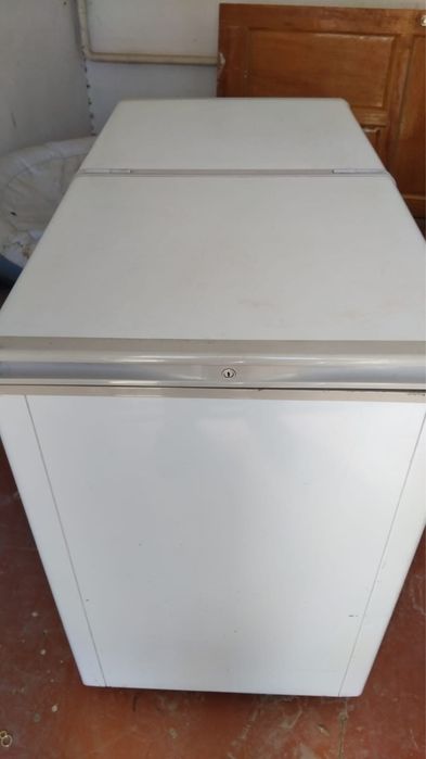 Морозильник XINGX