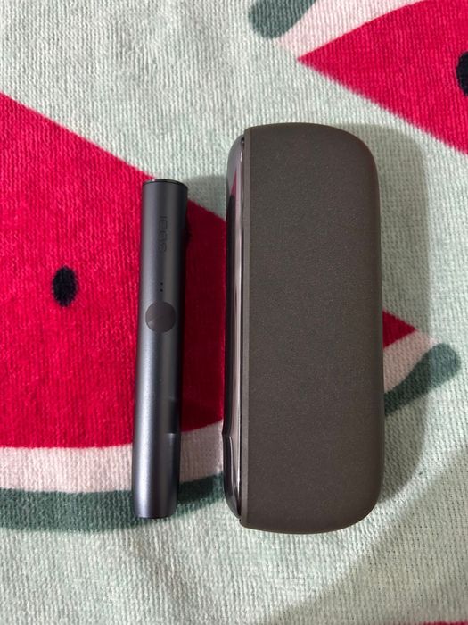 Vând IQOS. Sunt aproape noi, utilizate de cateva ori maxim.