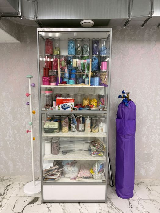 Срочно, продается витрина