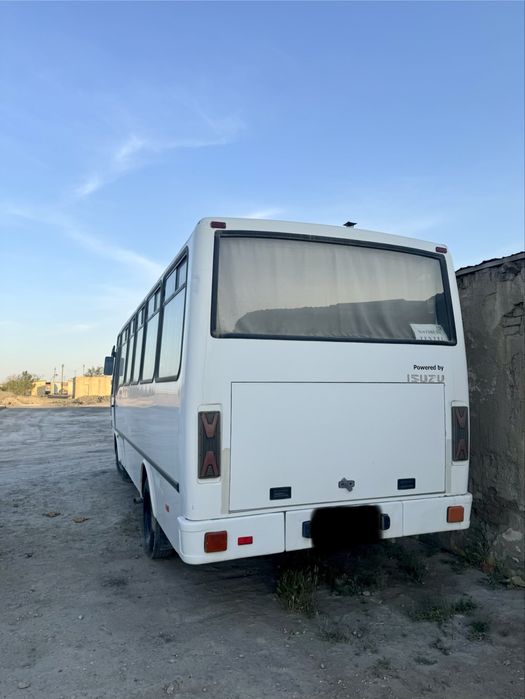 Isuzu avtobus kuzov sotiladi