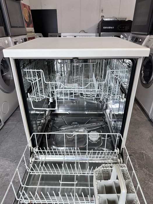 Съдомиялна +гаранция. MIELE свободно стояща 60см. Доставка за София