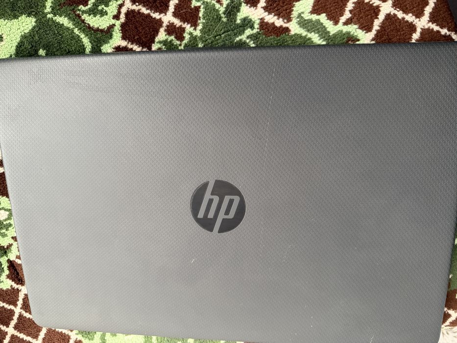 Laptop HP 15s-eq1xxx – stare foarte bună