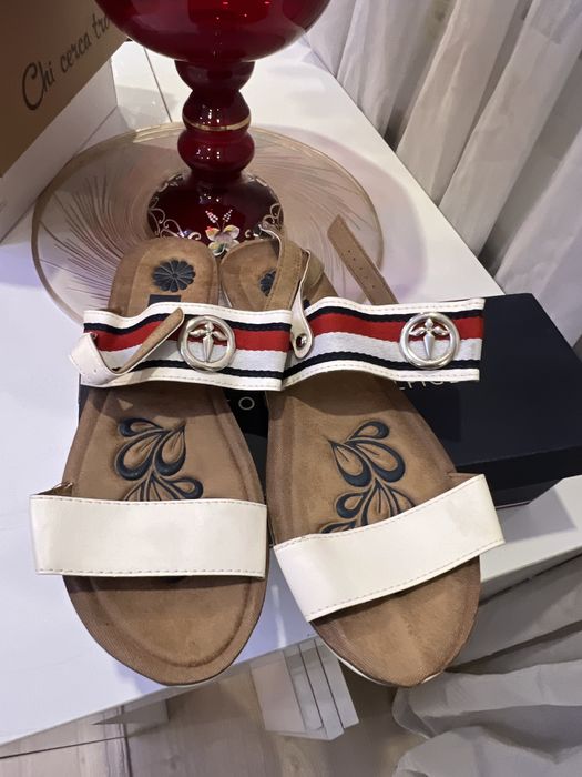Продам сандали! Под Tommy hilfiger!