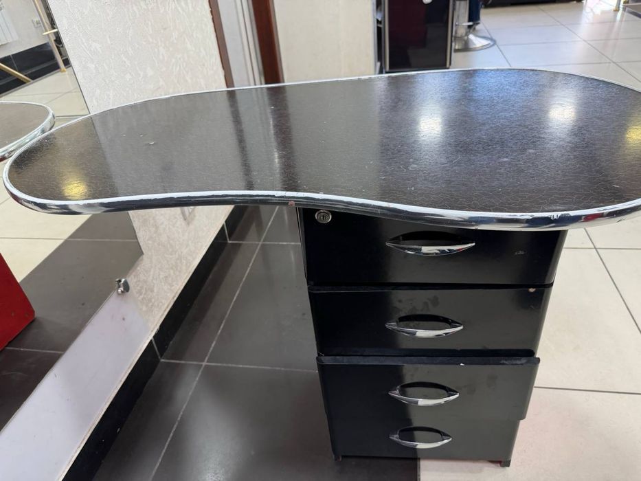 Стол для маникюра