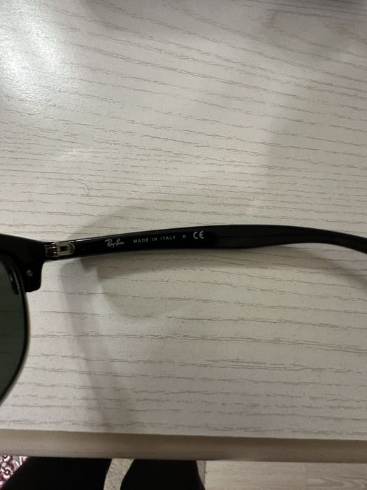 Продам солнцезащитные очки ray-ban