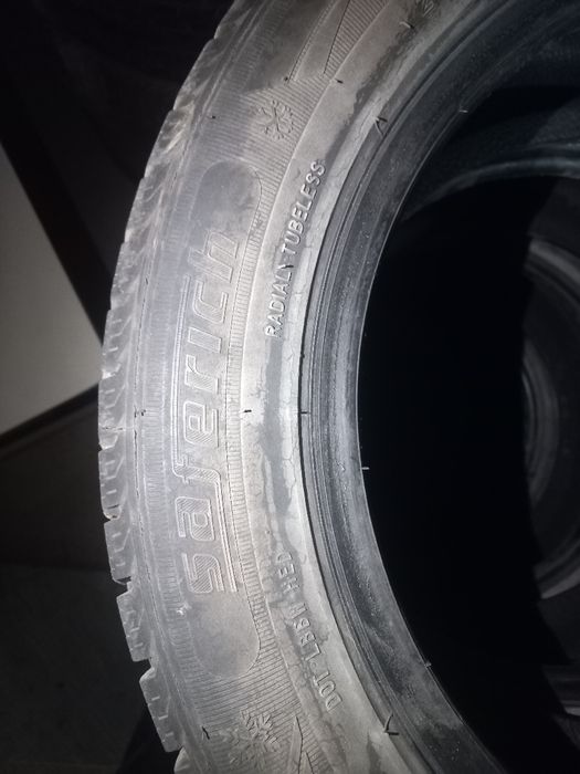 Зимние шины 205/55/16