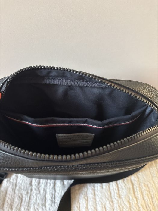 Оригинальный томи хилдфигер черная сумка