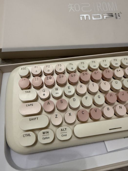 Tastatură mecanică MOFII