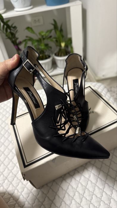 Туфли на каблуках