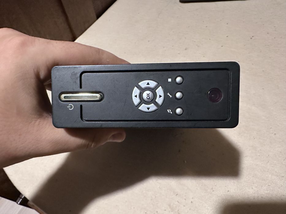 Player extern cu hard disk, filme seriale