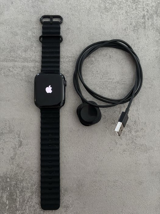 Apple Watch 8 eSIM алуминиев