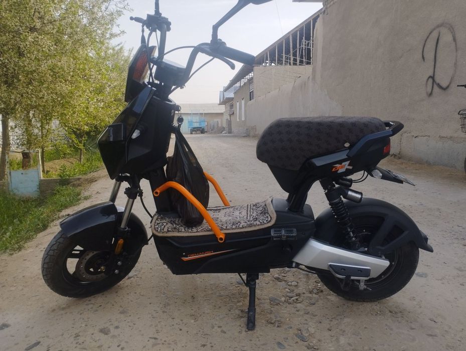 Skuter sotiladi yangi