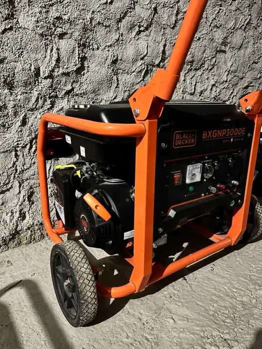 Generator pe benzină BLACK+DECKER 3 kW | 7 CP
