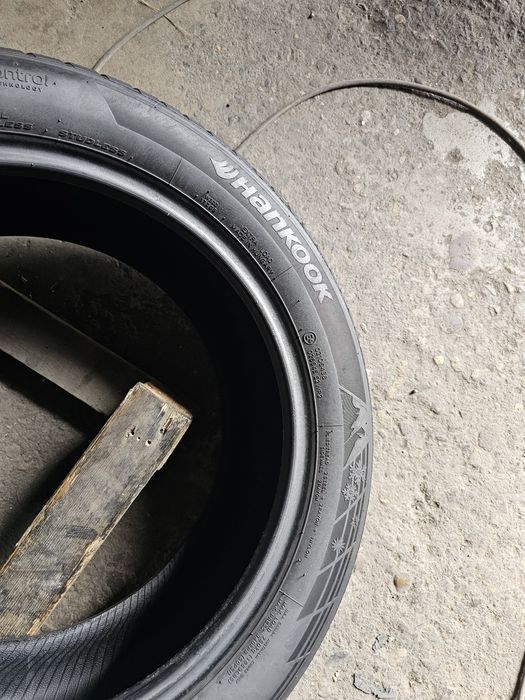 2 anvelope iarna 225 50 17 Hankook 6mm 2020