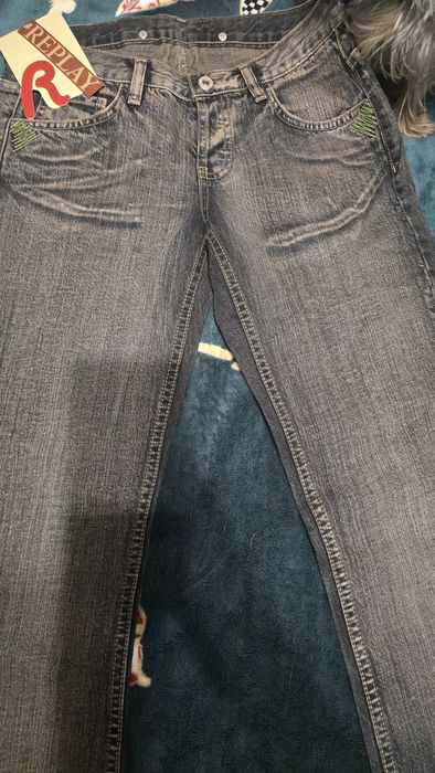 Различни модели-Чисто нови дънки и яке