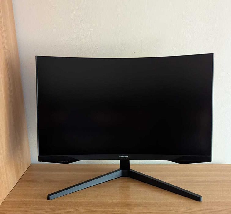 Monitor Samsung Odyssey G5 1440p Curbat (1ms, 144hz)