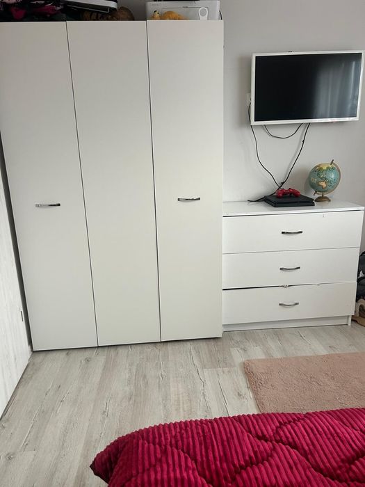 Vând mobila dormitor