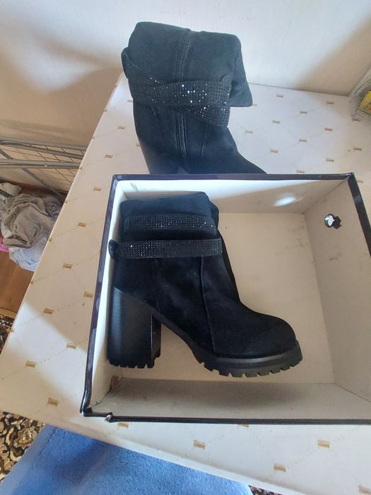 Замшевые сапоги,  новые