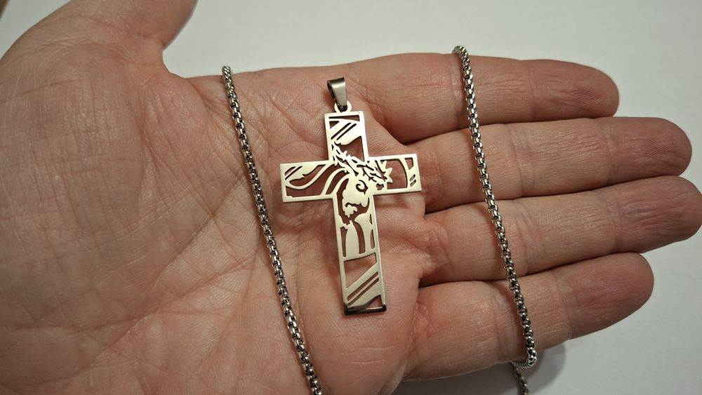 Pandantiv cruciuliță cu chipul Mântuitorului,  cruce Iisus.