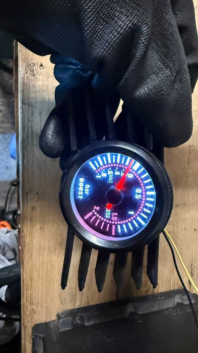 Ceas Boost Turbina Se Monteaza In Grila De Aer BMW E46