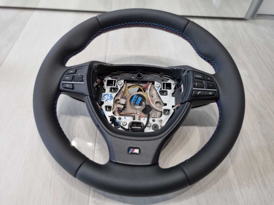 Volan M BMW F10/F11 cu Padele M pack seria 5 520d 530d