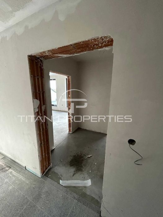 Продава се Двустаен апартамент в Пловдив, Кършияка - 101 кв.м за 1085 €/кв.м - Снимка #2