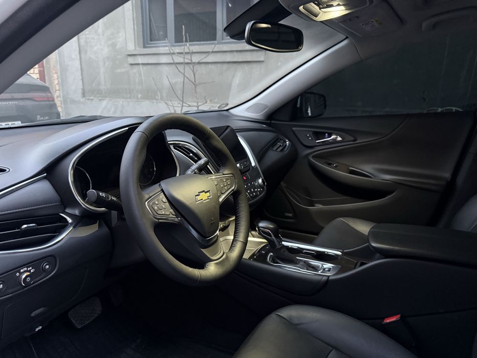Chevrolet Malibu Premier 2023