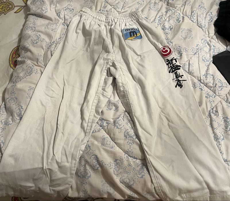 Продам кимоно по дешевке